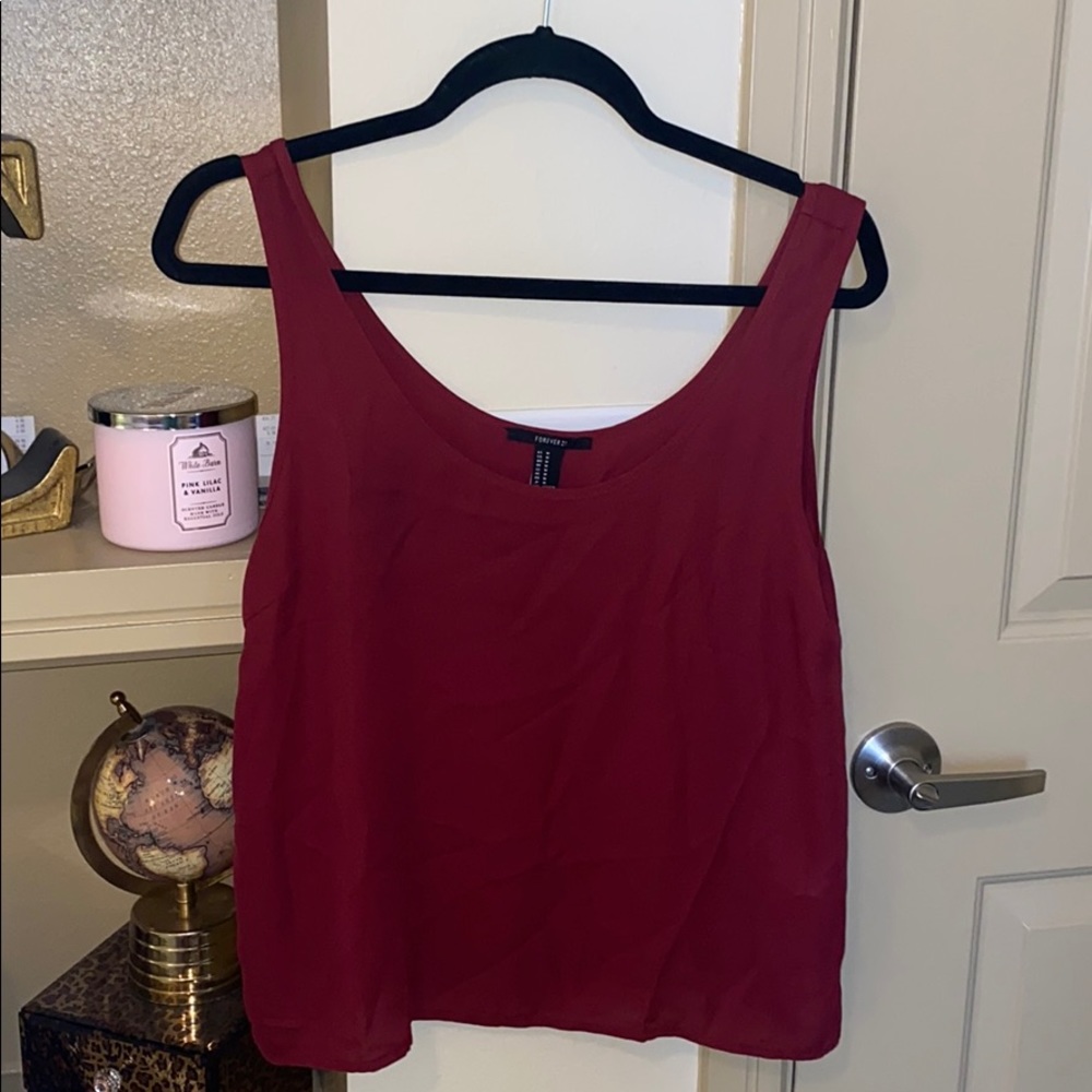 Maroon tank